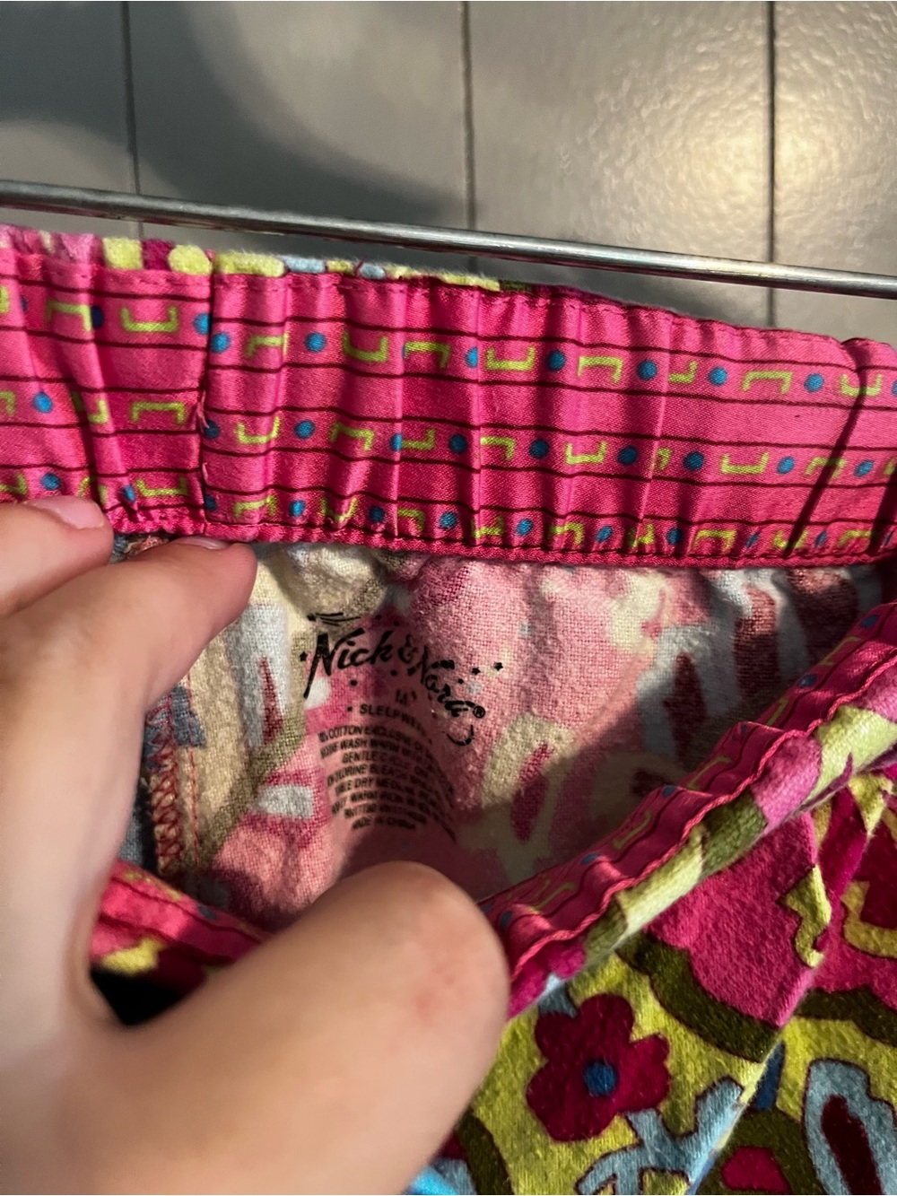 Nick & Nora vibrant pink paisley flannel pajama set - Picture 3 of 7